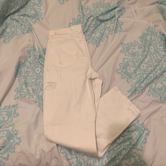 American Eagle Mom Jean - Picture 8 of 16